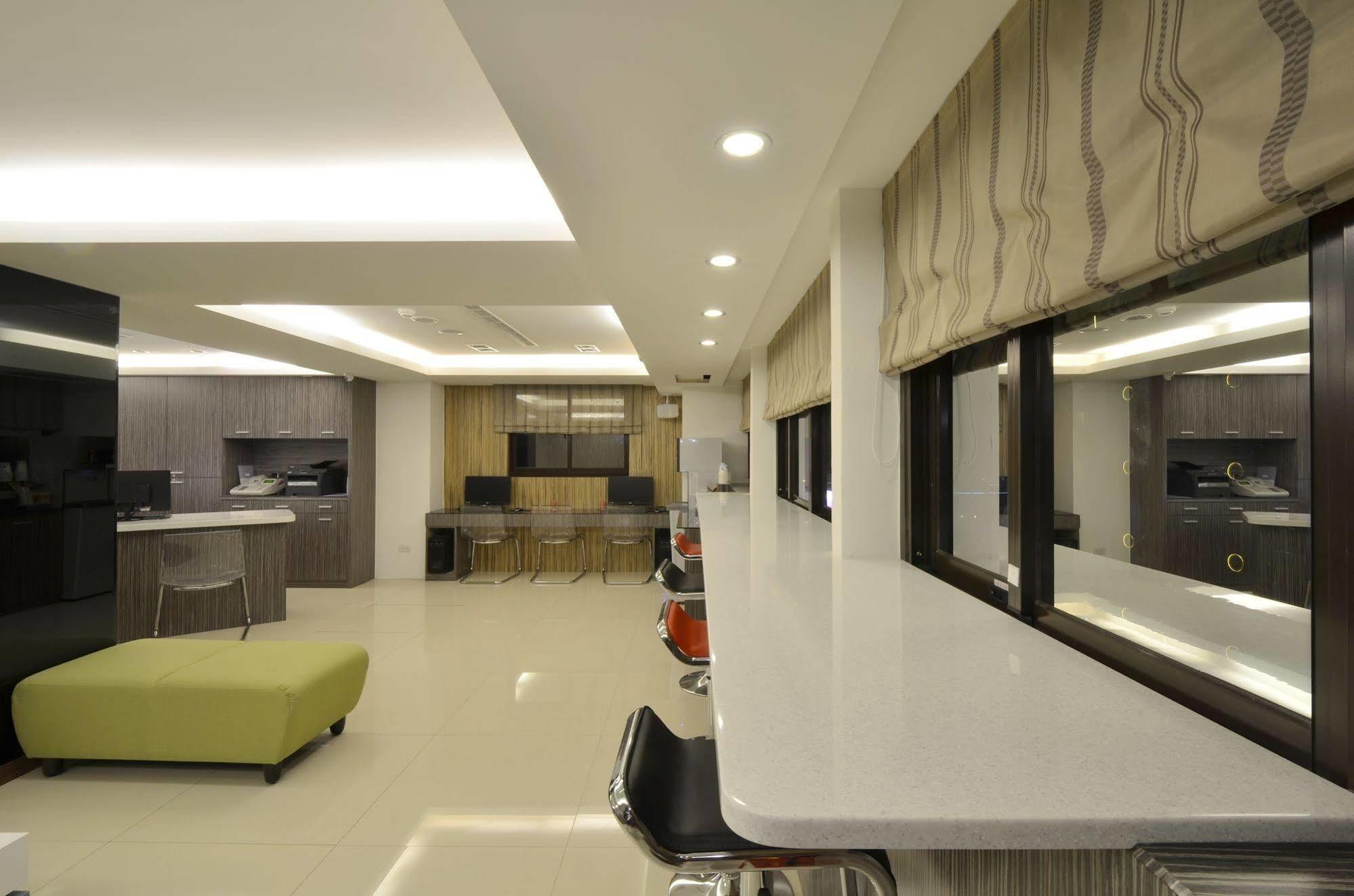 New Stay Inn II - Nanxi Тайпей Екстериор снимка