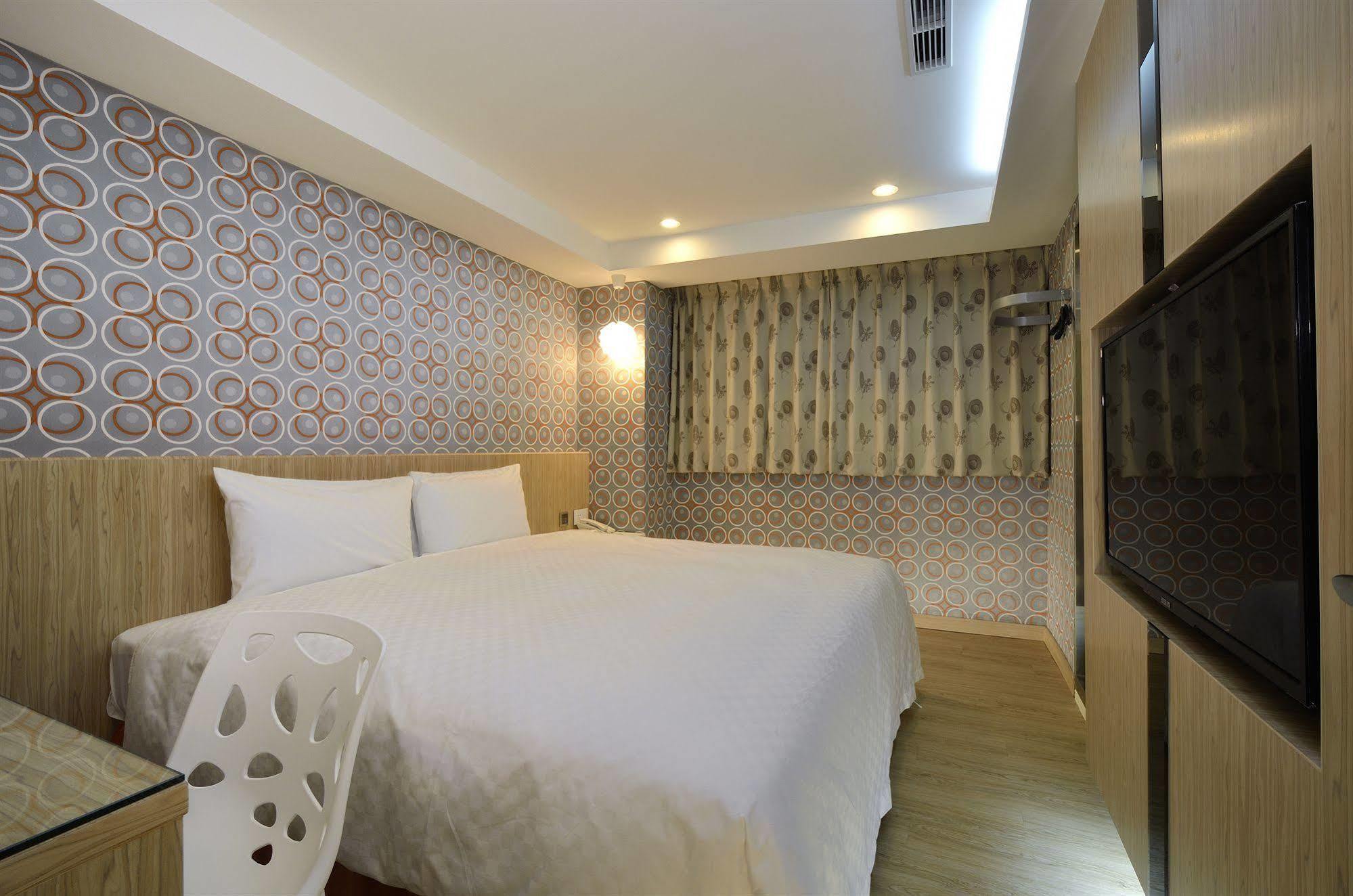New Stay Inn II - Nanxi Тайпей Екстериор снимка
