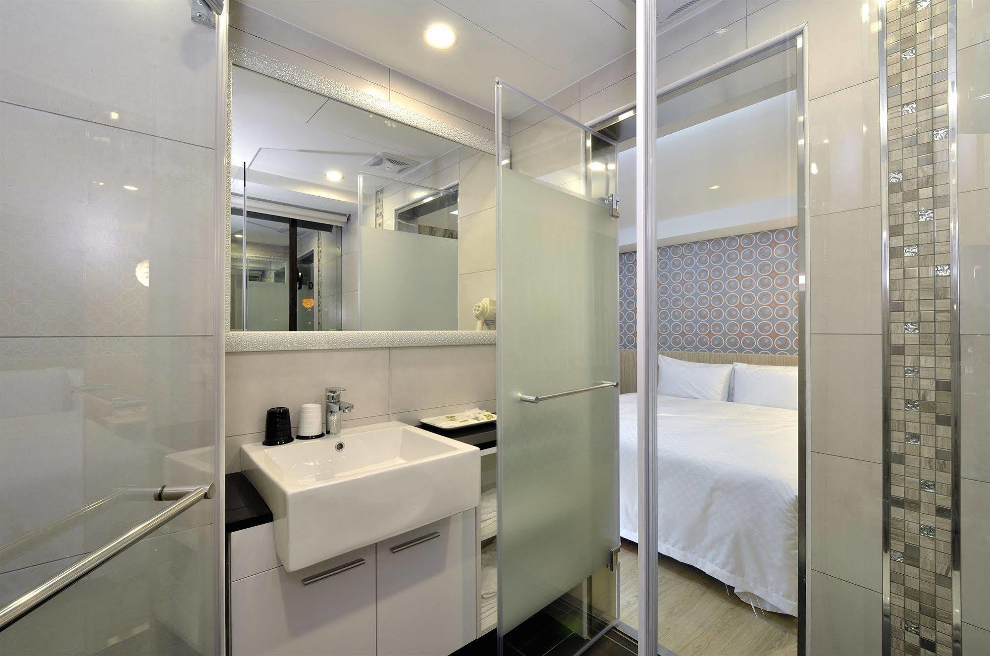 New Stay Inn II - Nanxi Тайпей Екстериор снимка