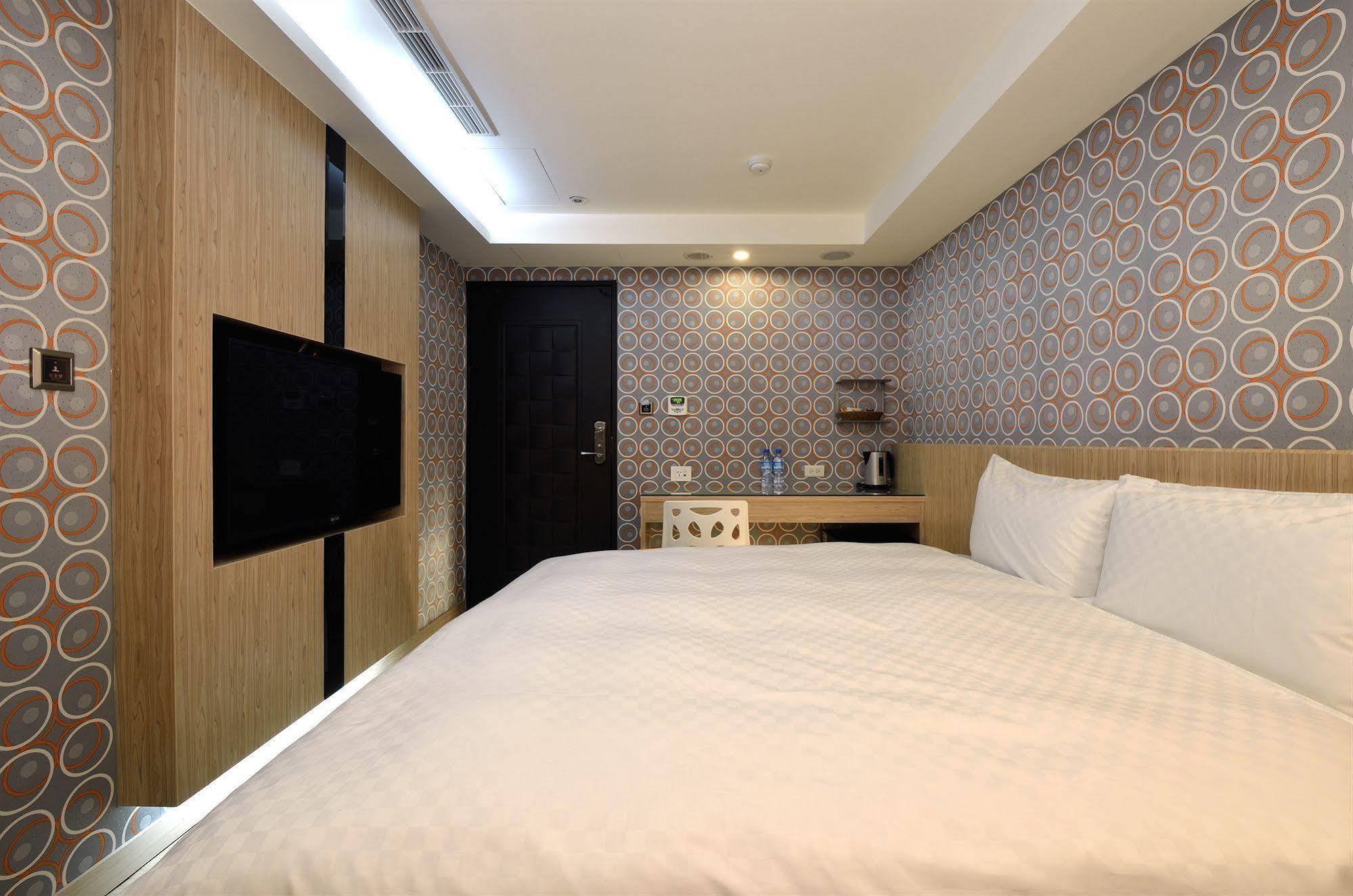 New Stay Inn II - Nanxi Тайпей Екстериор снимка