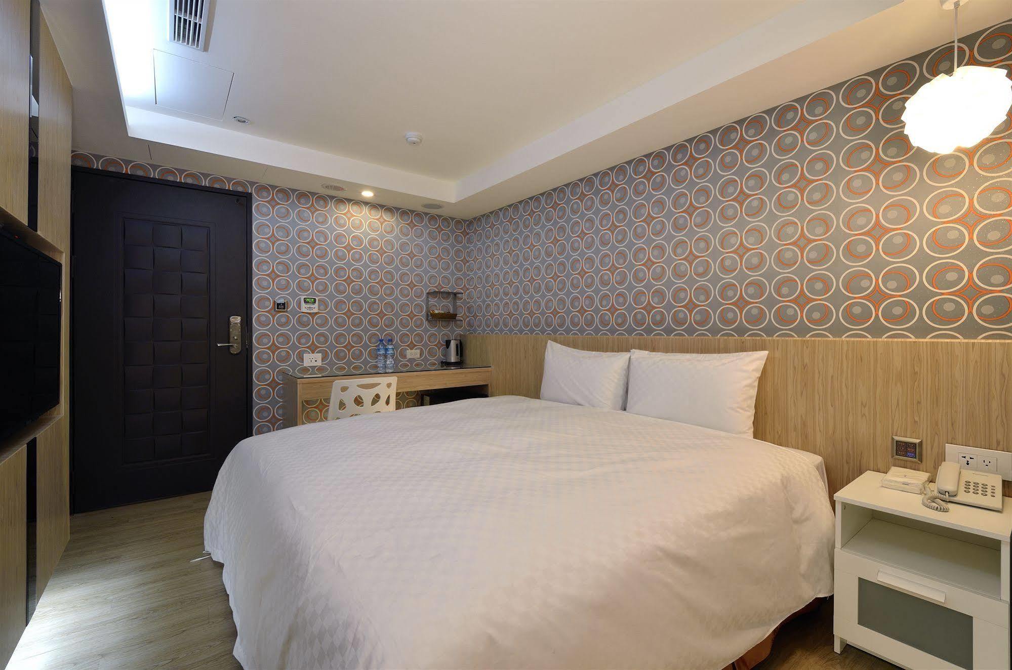 New Stay Inn II - Nanxi Тайпей Екстериор снимка