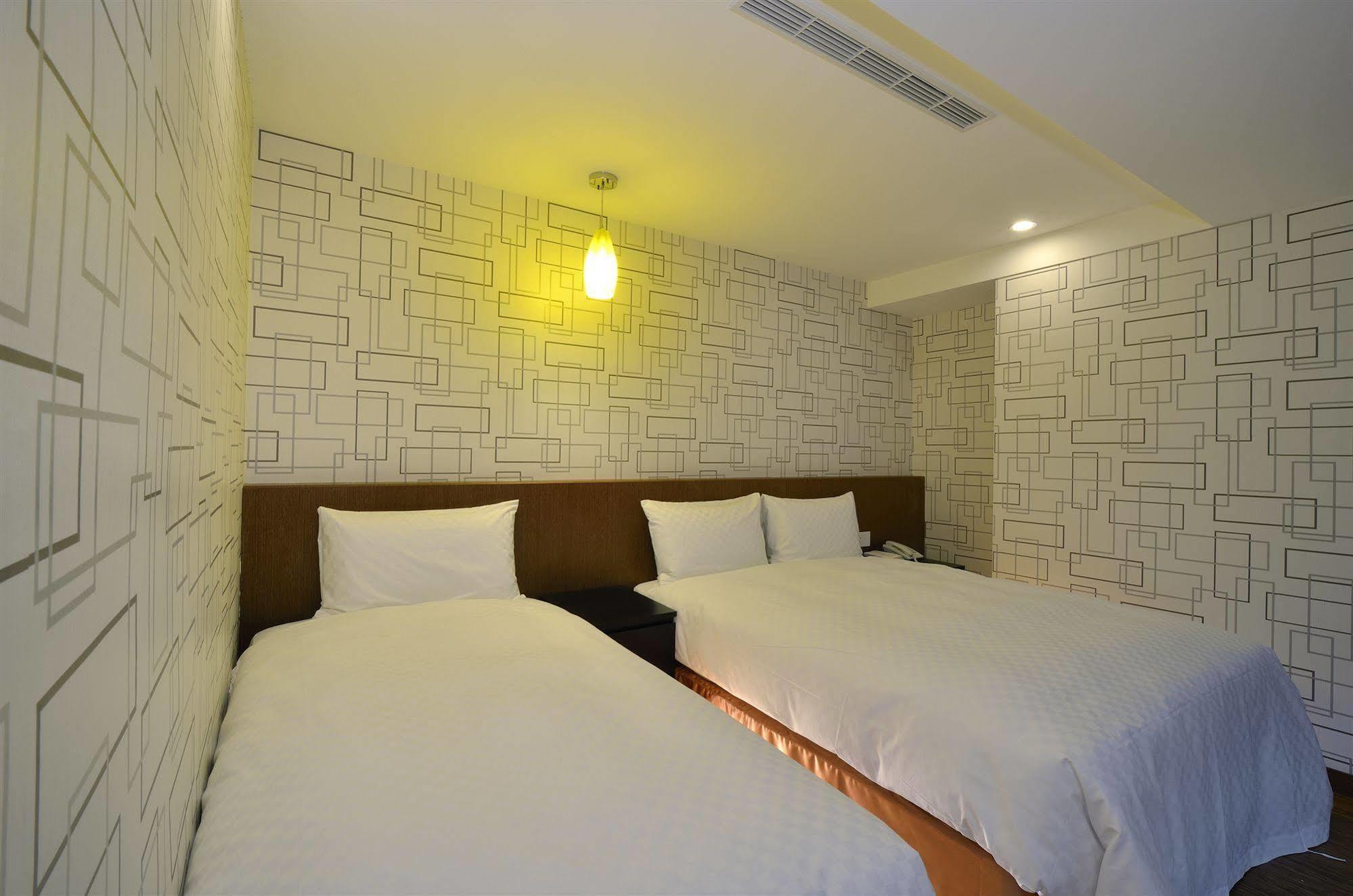 New Stay Inn II - Nanxi Тайпей Екстериор снимка