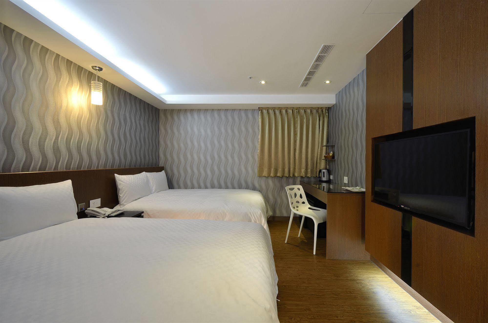 New Stay Inn II - Nanxi Тайпей Екстериор снимка